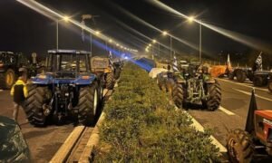 Με τρακτέρ στην Καλαμάτα οι αγρότες