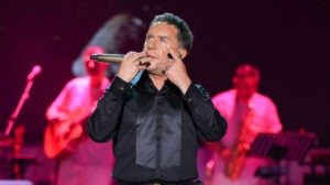 Ο Γιώργος Μαζωνάκης έπαθε ανακοπή μία ώρα πριν κληθεί το ΕΚΑΒ – Τα αναπάντητα ερωτήματα